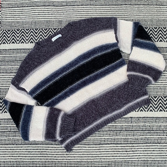 Macy McCoy Grey Stripe Knit Sweater size O/S (fits M) - Picture 1 of 7